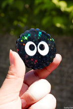 Charger l&#39;image dans la galerie, pin&#39;s ghibli, magnet ghibli, noiraude, susuwatari, mignon, japon, Daëlys Art
